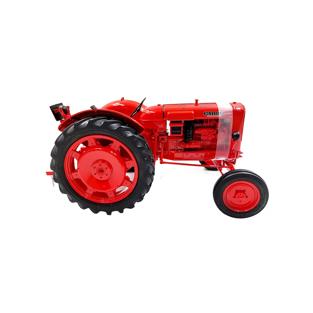 1:16 Nufield Tractor